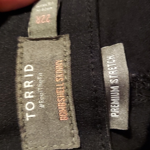 Torrid Destructed Bombshell Skinny Jeans - Picture 7 of 10